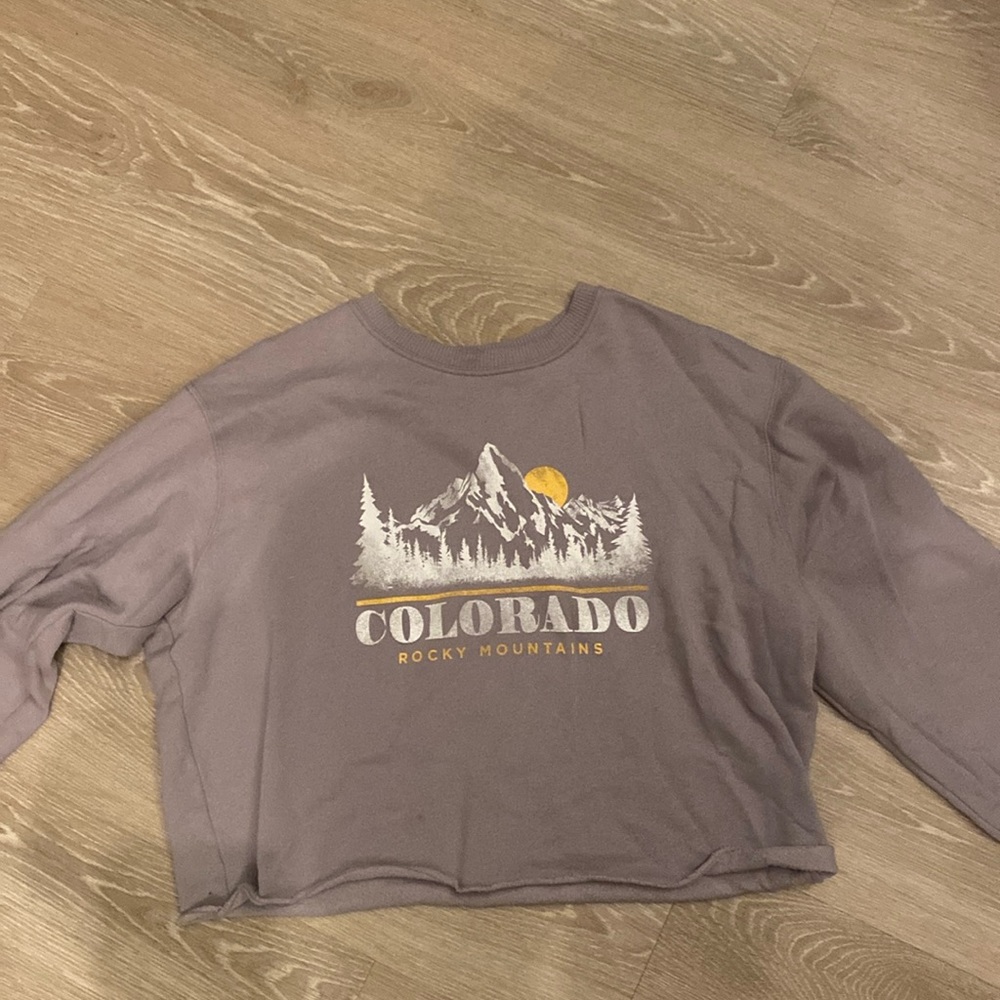 Hollister, light lavender, Colorado  Mountains, print on the front, never worn